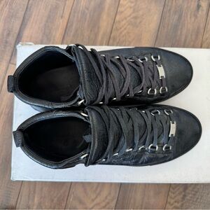 Balenciaga Arena Sneakers Size 41, Black